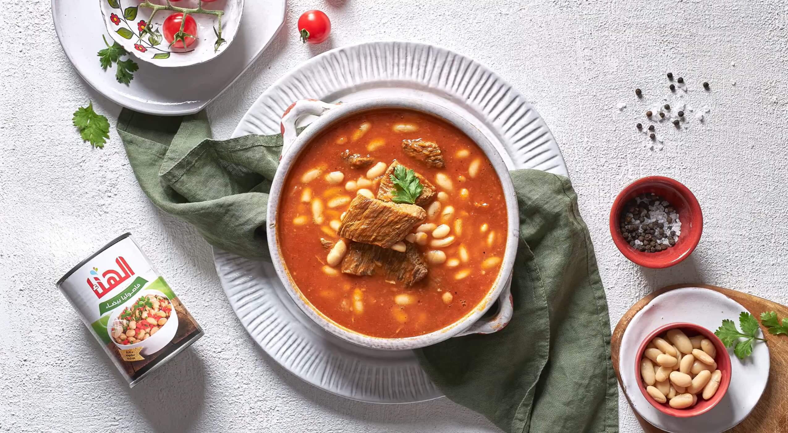 يخنة الفاصوليا البيضاء باللحم والكزبرة